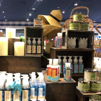 Bath & Body Works - Cosmetics & Beauty Supply Near Me - Glendale, California Bath & Body Works - Cosmetics & Beauty Supply Near Me - Glendale, California