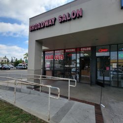 Broadway Salon - Outside