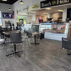 Fetterman's Creekside - Inside decor