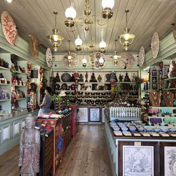 Gum Saan - Inside the store, a lot of selection - Antiques Near Me - San Diego, California