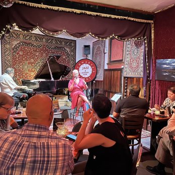 Schwartz's Point Jazz & Acoustic Club