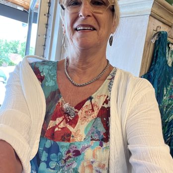 Willow - Lynn owner of Willow - Women's Clothing Near Me - Albuquerque, New Mexico Willow - Lynn owner of Willow - Women's Clothing Near Me - Albuquerque, New Mexico