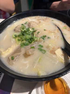 Deer Garden Signatures Soupe et Nouilles Restaurant by null