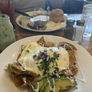 Broken Yolk Cafe - Green Chilaquiles with Chicken - American Near Me - Glendora, California