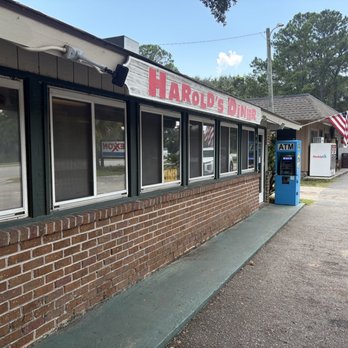 Harold's Diner - The front of the restaurant - Diners Near Me - Hilton Head Island, South Carolina