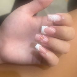 Sky Nails & Spa - Nails