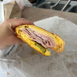 Media Noche Sandwich