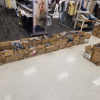 Target - Hotwheels boxes for 9-13-26 event - Electronics Near Me - Menifee, California Target - Hotwheels boxes for 9-13-26 event - Electronics Near Me - Menifee, California