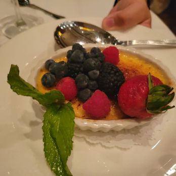 The Capital Grille - Creme Brulee - Steakhouses Near Me - Austin, Texas The Capital Grille - Creme Brulee - Steakhouses Near Me - Austin, Texas