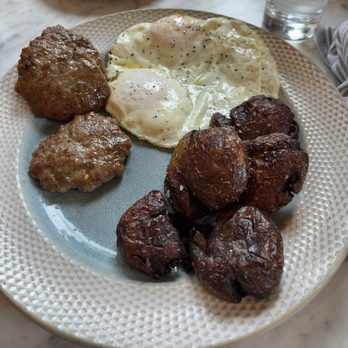 Uncle Wolfie's Breakfast Tavern - Big Wolf breakfast main plate - Breakfast & Brunch Near Me - Milwaukee, Wisconsin Uncle Wolfie's Breakfast Tavern - Big Wolf breakfast main plate - Breakfast & Brunch Near Me - Milwaukee, Wisconsin