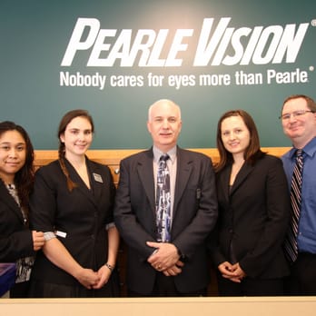 Pearle Vision - The team at Pearle Vision Riverpoint Center - Optometrists Near Me - Chicago, Illinois