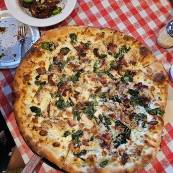 Market Street Pizza - Chicken bacon ranch - Pizza Near Me - Spokane, Washington Market Street Pizza - Chicken bacon ranch - Pizza Near Me - Spokane, Washington