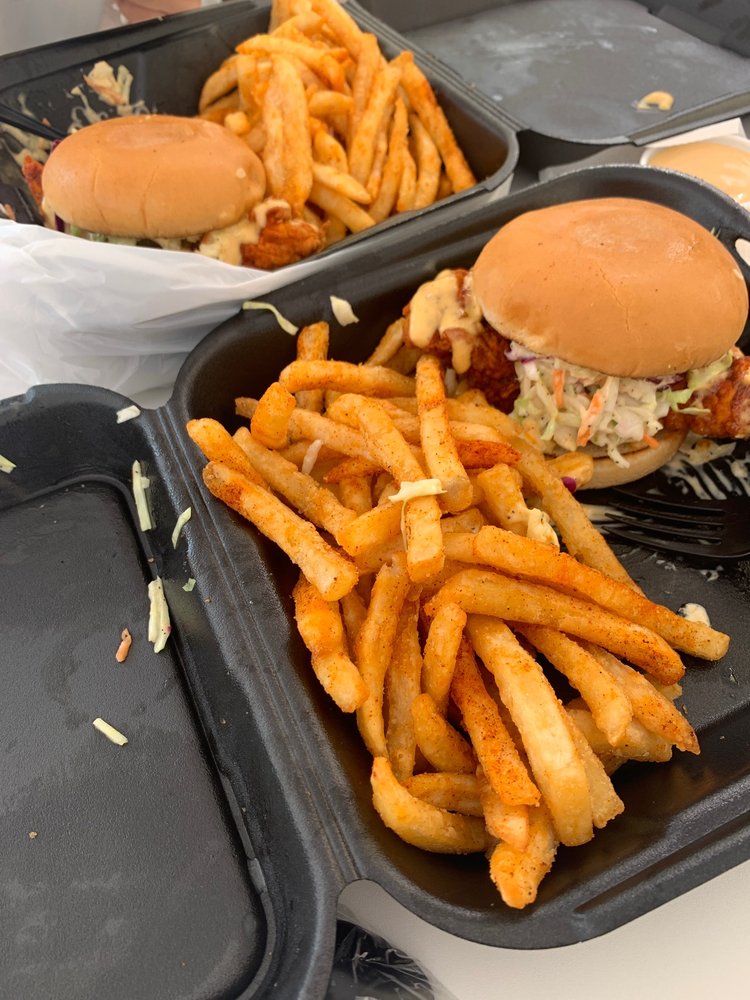 ANGRY CHICKZ - CLOSED - 58 Photos & 65 Reviews - Southern - 730 S