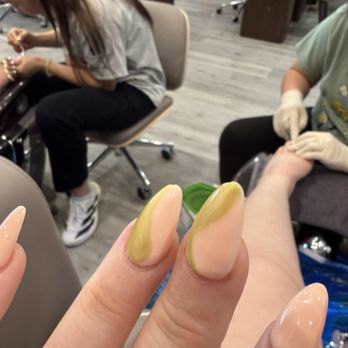 H2K Nails Spa - Burst air bubble tips - Nail Salons Near Me - Metairie, Louisiana H2K Nails Spa - Burst air bubble tips - Nail Salons Near Me - Metairie, Louisiana