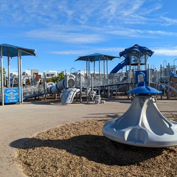 Victory Park - Parks Near Me - Tustin, California