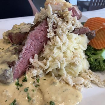 3 Rivers Grill - Strip Steak with Crab and Shrimp over Mashed Potatoes. - American Near Me - Hood River, Oregon 3 Rivers Grill - Strip Steak with Crab and Shrimp over Mashed Potatoes. - American Near Me - Hood River, Oregon