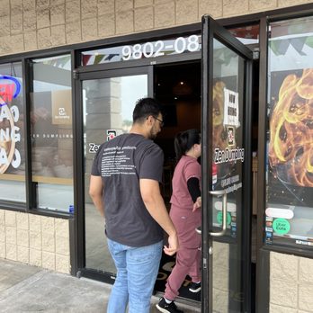 Zen Dumpling - Customers getting ready for dinner! - Soup Near Me - Jacksonville, Florida Zen Dumpling - Customers getting ready for dinner! - Soup Near Me - Jacksonville, Florida