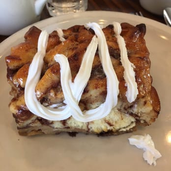 Al's Grill - Sticky bun that was on special. SO delicious. Would maybe get it without the frosting on top next time. - American Near Me - Oak Park, Illinois