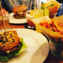Cock's & Cows - Glutenfri burger med fritter