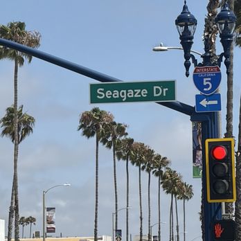 Key and Cleaver - Located on corner of Seagaze Drive and N Coast Highway 101. - Burgers Near Me - Oceanside , California Key and Cleaver - Located on corner of Seagaze Drive and N Coast Highway 101. - Burgers Near Me - Oceanside , California
