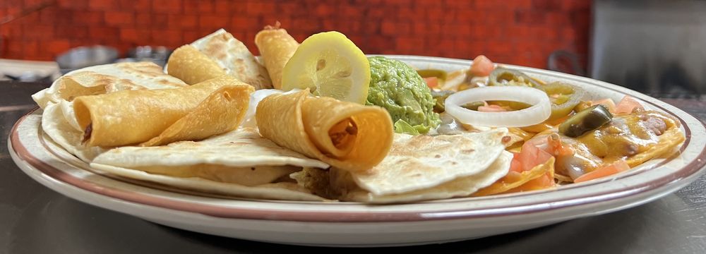 La Isla Restaurant