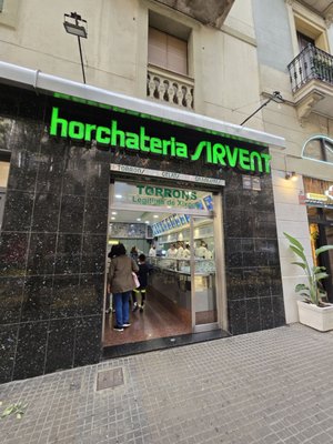 Orxateria i Torrons Sirvent by null