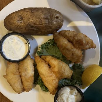 Masters Restaurant - Lake perch - American Near Me - Madison Heights, Michigan