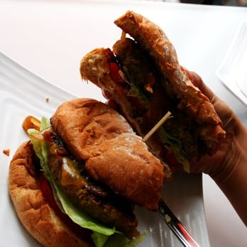 Burger Lounge - Veggie burger - Burgers Near Me - La Jolla, California