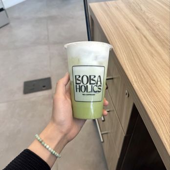 Bobaholics - Banana cream matcha - Bubble Tea Near Me - San Jose, California