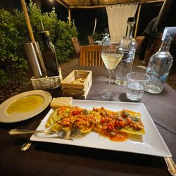 Lo scacciapensieri - Tortellini with toasted tomatoes and clams
