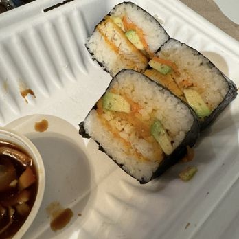 Ban Ban Shop - Flounder maki - Salad Near Me - New York, New York