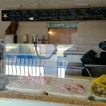 Robinson's Seafood - The seafood market: prices easily visible - Seafood Near Me - Cedar Key, Florida