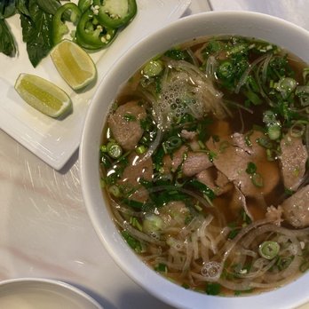 Pho Tasty - pho XL with filet mignon and meatballs - Vietnamese Near Me - Berkeley, California
