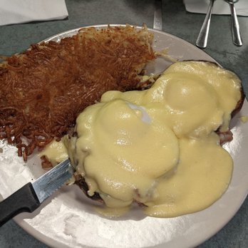 Golden Bear - Breakfast & Brunch Near Me - Largo, Florida