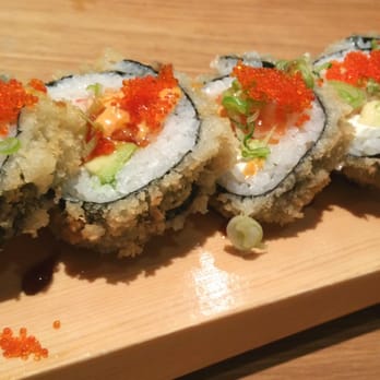 Udon Cafe - Fusion Roll - Cafes Near Me - London, XGL