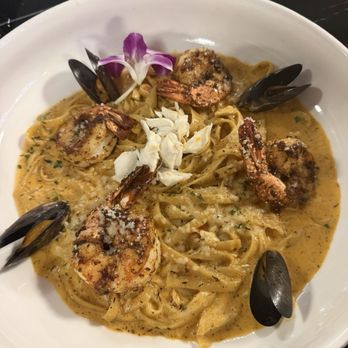 Michael's Restaurant - Seafood Pasta - American Near Me - Upper Marlboro, Maryland