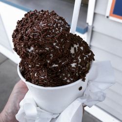 Breakers Ice Cream - Coffee Kabula Brownies