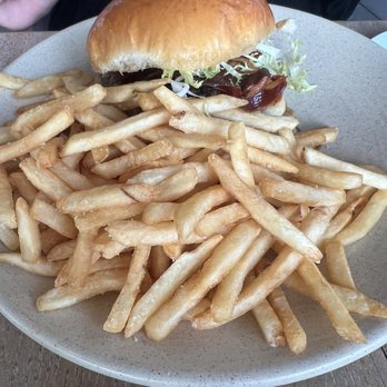 Brenner Pass - Cheeseburger - Modern European Near Me - Richmond, Virginia Brenner Pass - Cheeseburger - Modern European Near Me - Richmond, Virginia