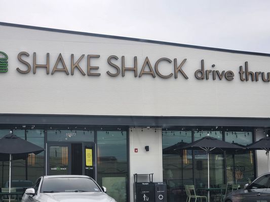 Shake Shack Baybrook by null