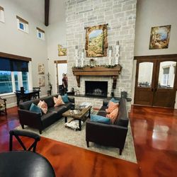 Rosini Vineyards - Indoor seating