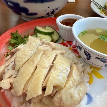 Funky Elephant - K.M.G. #2 aka Kao Mun Gai $17 - Thai Near Me - Berkeley, California