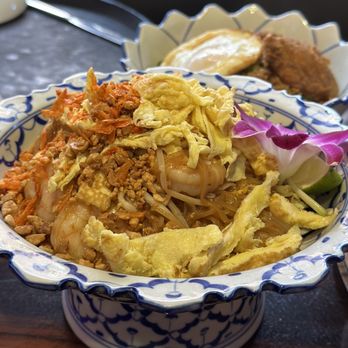 LaoTable - Pad Mee Lao Prawns Noodles - Laotian Near Me - San Francisco, California LaoTable - Pad Mee Lao Prawns Noodles - Laotian Near Me - San Francisco, California