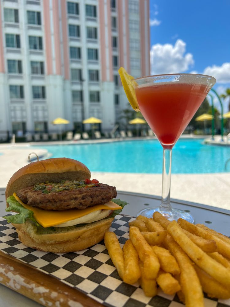 Fieldhouse Outdoor Cabana Bar & Restaurant Image