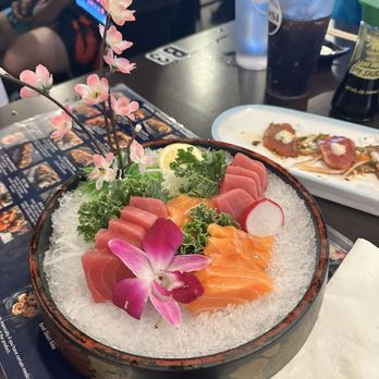 Sake - Sushi Bars Near Me - Rancho Cordova, California