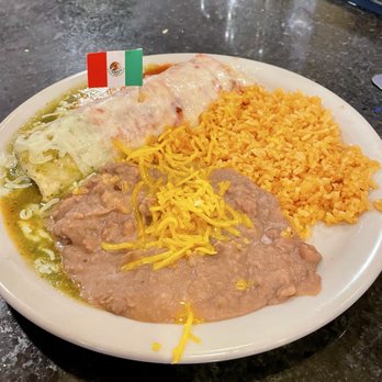 Soco’s Mexican Restaurant and Bar - Bandero Burrito is delicious! - Mexican Near Me - Fort Mitchell, Kentucky
