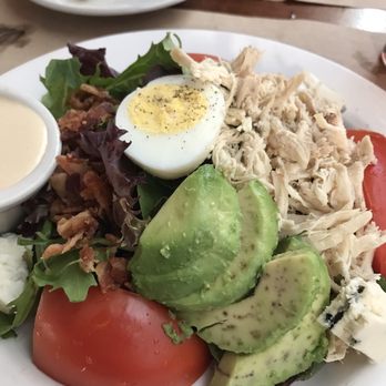 Pershing Square - One of the saddest, smallest, chicken cobb salads I've sever see or tasted. - American Near Me - New York, New York Pershing Square - One of the saddest, smallest, chicken cobb salads I've sever see or tasted. - American Near Me - New York, New York