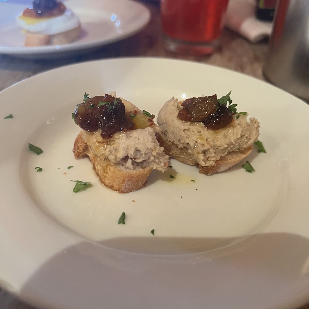 Callicoon Wine Merchant - Hummus - Wine Bars Near Me - Callicoon, New York Callicoon Wine Merchant - Hummus - Wine Bars Near Me - Callicoon, New York
