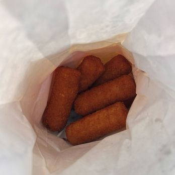 El Palacio de los Jugos - Croquettes de Jamon (ham croquettes) - Cuban Near Me - Hialeah, Florida