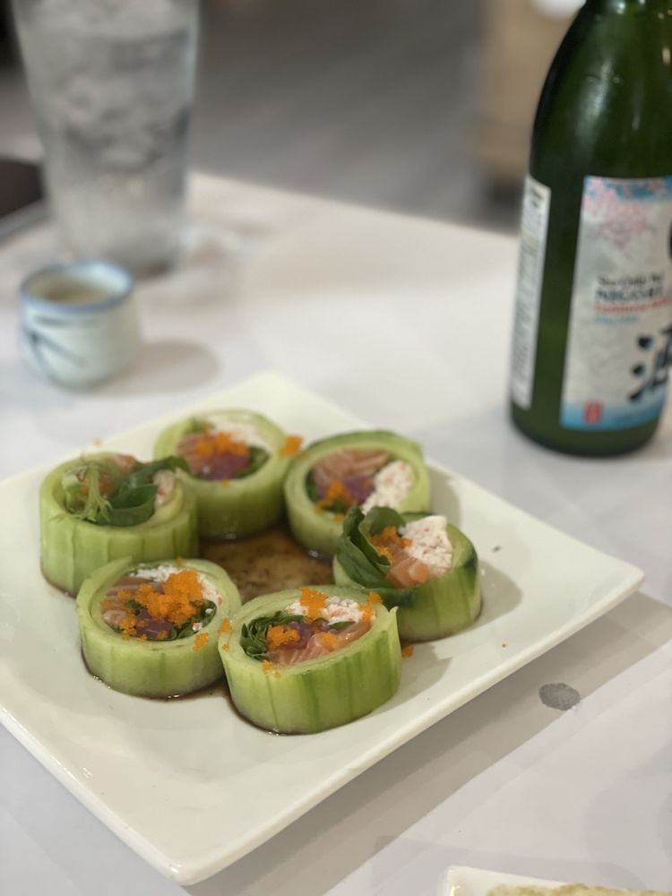 Azukar Sushi