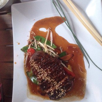 Munchie - Crispy duck with teriyaki - Asian Fusion Near Me - Chamonix Mont Blanc, 74